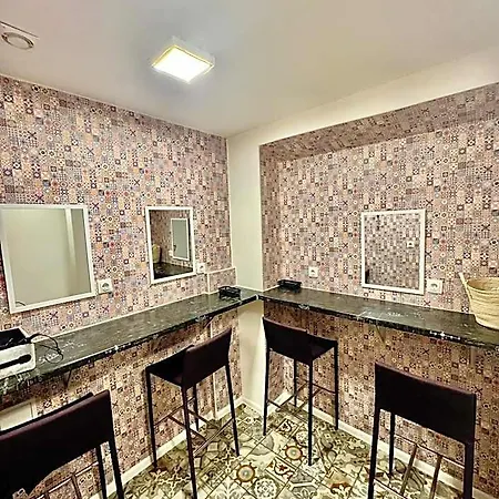 Hostel Barcelona & Pub