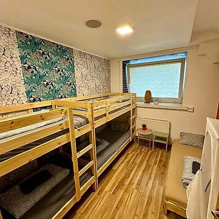 Barcelona & Pub Hostel