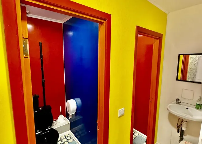 Barcelona & Pub Hostal Vilna