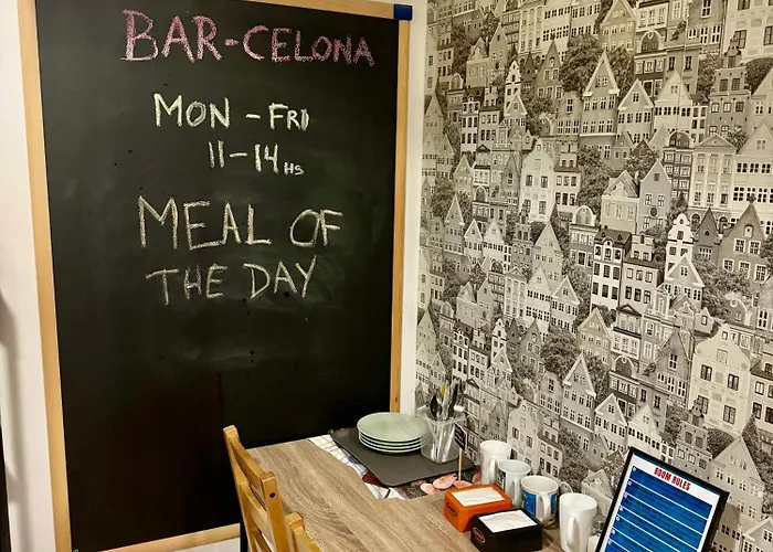 Hostal Barcelona & Pub